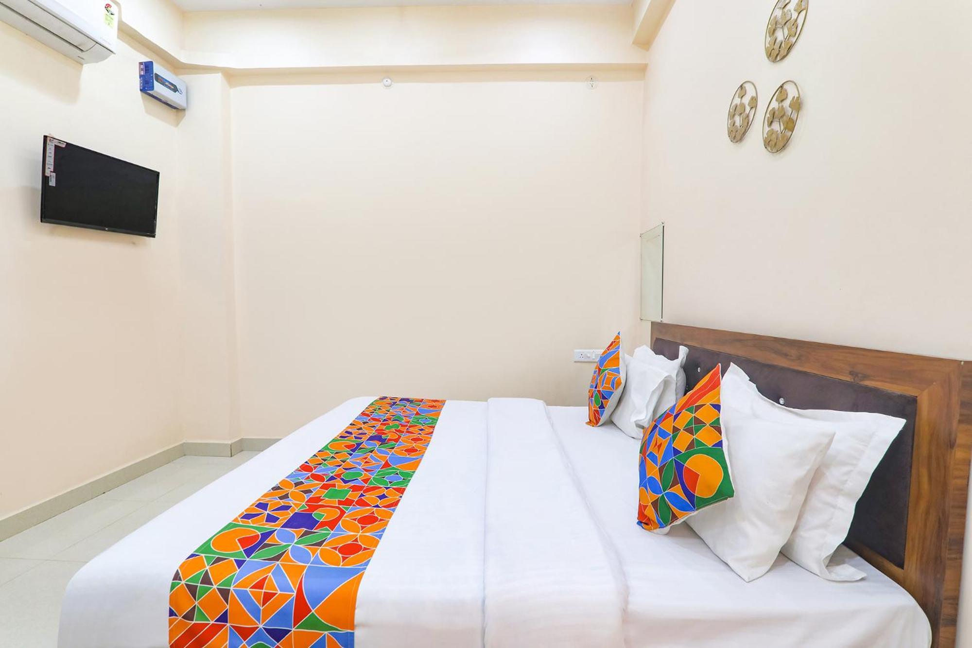 Fabhotel Rk Palace Ayodhya Exteriér fotografie